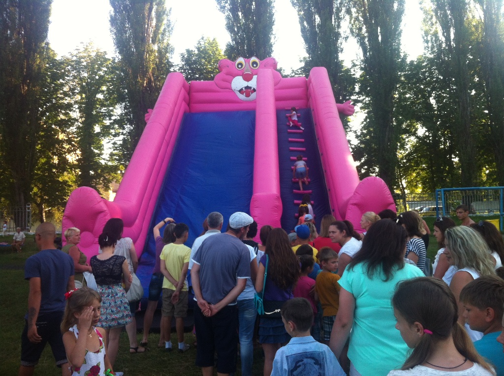 27 06 Poltavschina kandydat vlashtuvav agitacijnyj zahid pid chas svyatkovogo concertu organizovanogo miscevoiu vladoiuphoto4