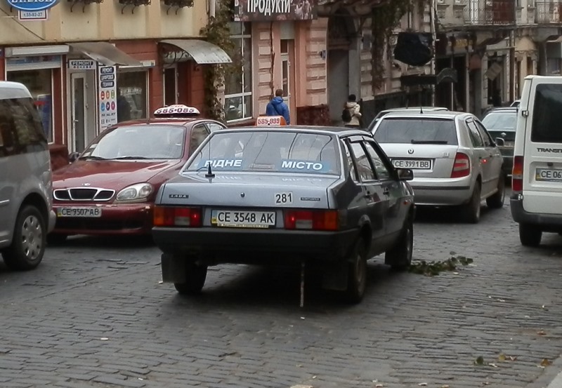 taxi 2 Chernivtsi